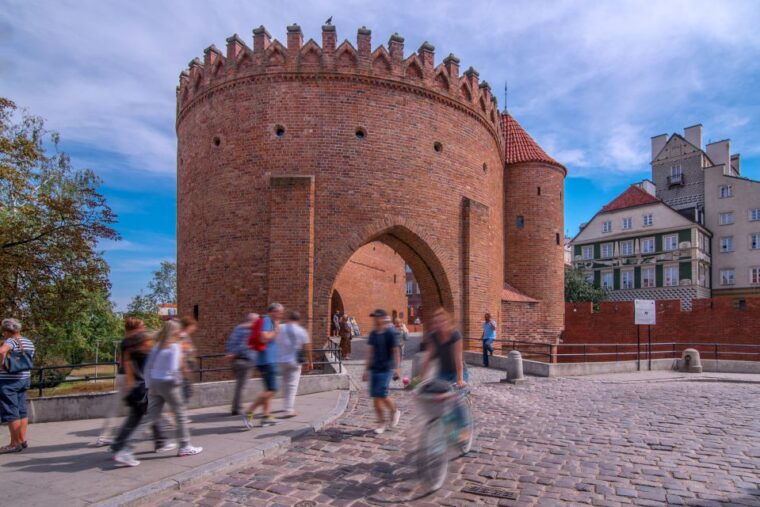 warsaw-private-walking-tour-with-professional-guide