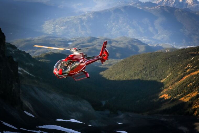 whistler-glacier-helicopter-tour-and-mountain-landing