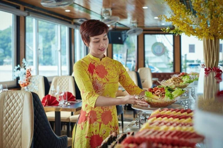 wonderful-ha-long-bay-on-the-5-stars-cruise-1-day