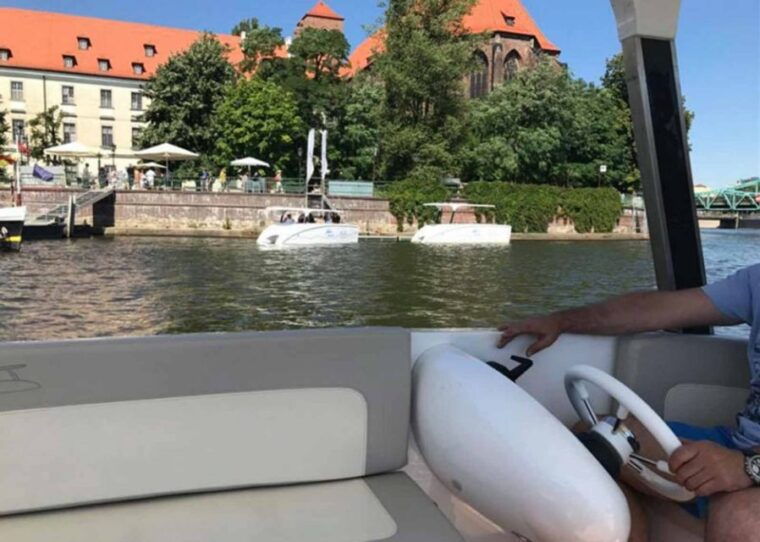 wroclaw-city-walk-and-cruise-by-luxury-solar-catamaran