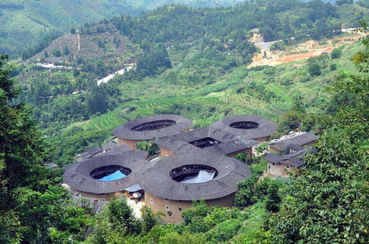xiamen-nanjing-tianluokeng-hakka-cluster-1-day-trip