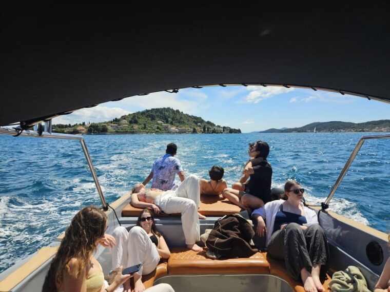 zadar-3-islands-luxury-boat-tour-with-aperol-spritz