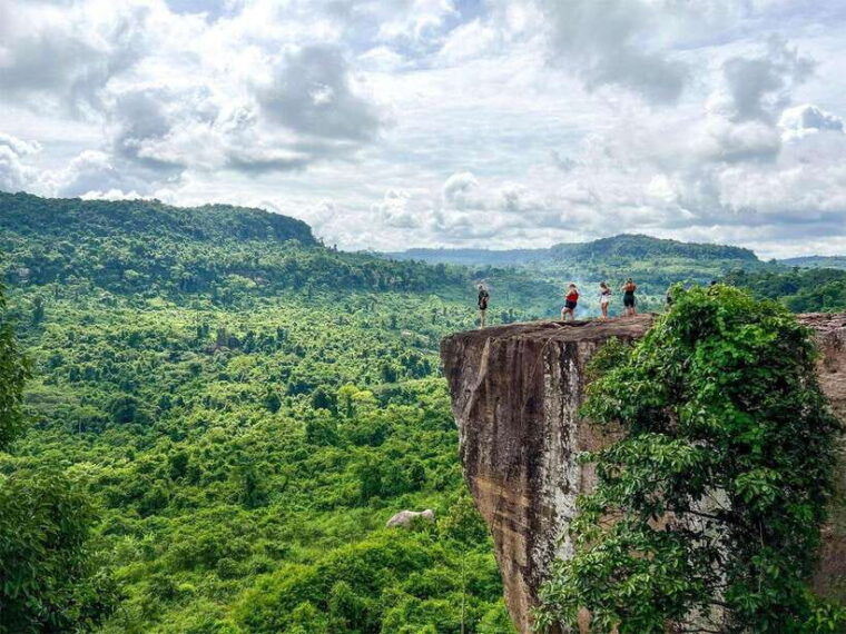 2-day-guided-trip-to-angkor-wat-kulen-mountain-with-picnic