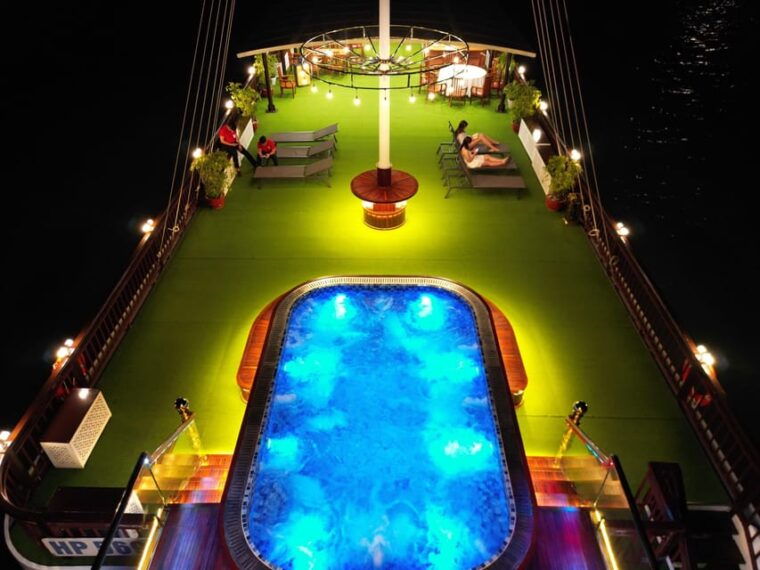 2d1n-ha-long-bay-by-calypso-cruise