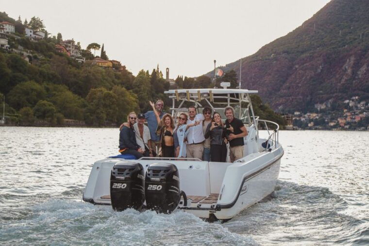 4-hours-private-boat-tour-on-lake-of-como