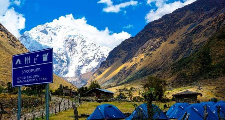 5-days-route-along-the-salkantay-trail-to-machu-picchu-train