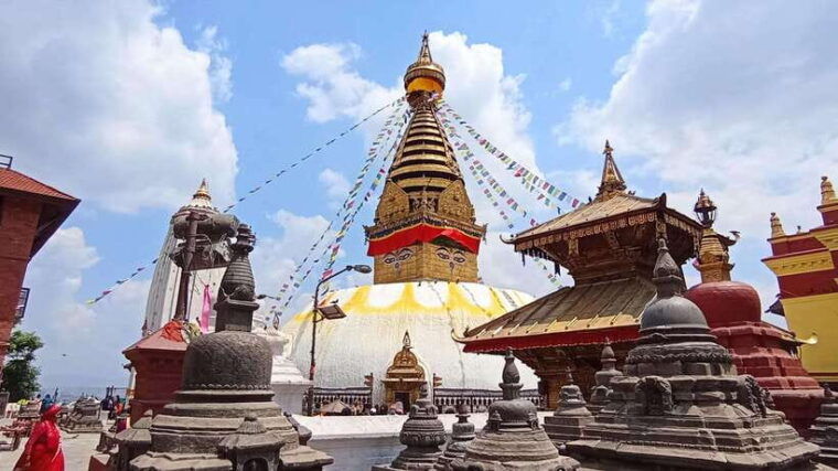 6-day-luxury-nepal-tour-package-mountains-valleys
