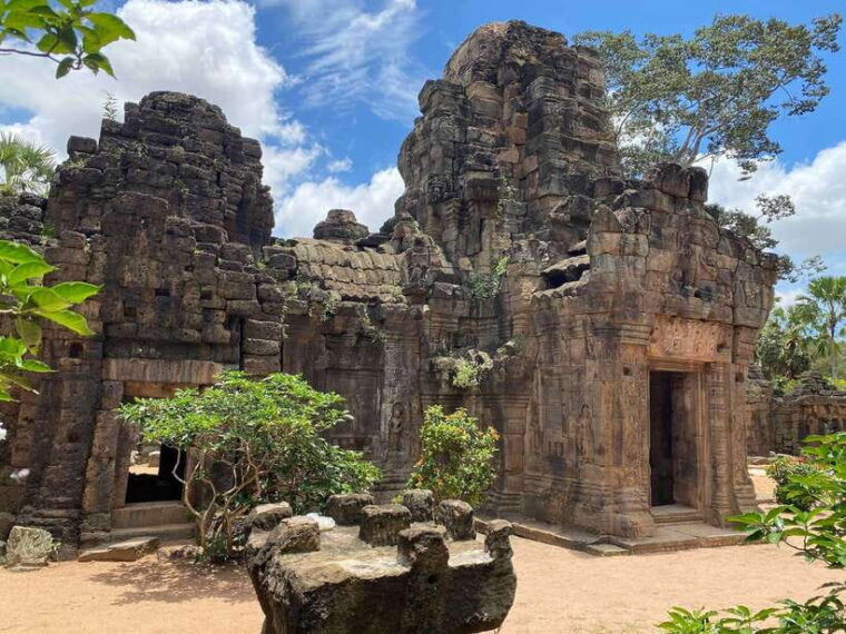 a-day-to-taprohm-bati-chisor-temple-putkiri-pagoda