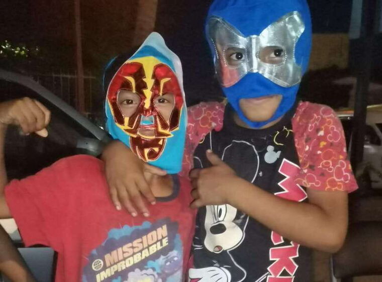 acapulco-sundays-wrestling-experience-tacos-tequila
