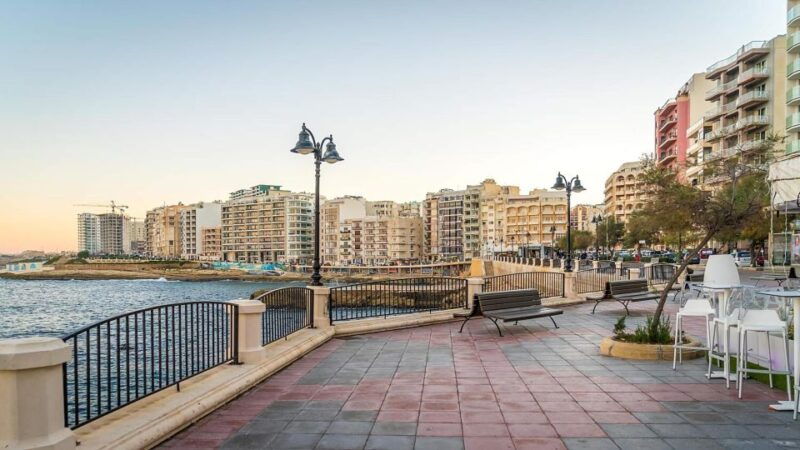 afternoon-harbours-cruise-with-guide-and-roundtrip-transfers