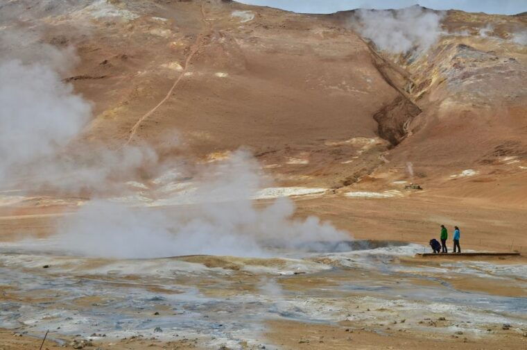 akureyri-myvatn-nature-baths-and-godafoss-waterfall-tour