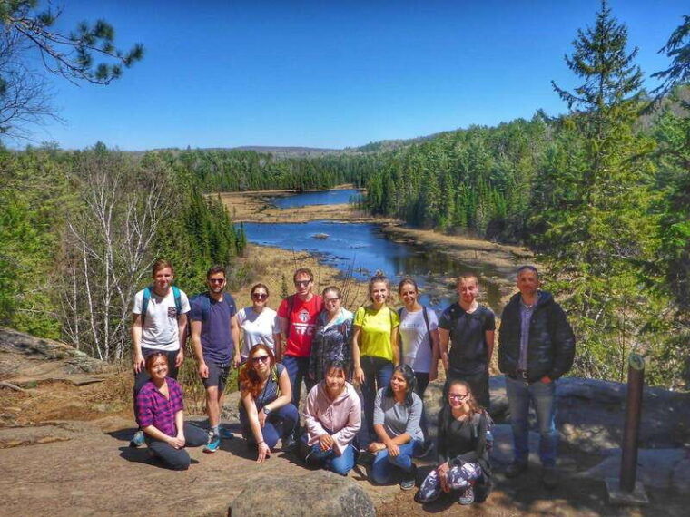 algonquin-park-hiking-adventure-tour-from-toronto