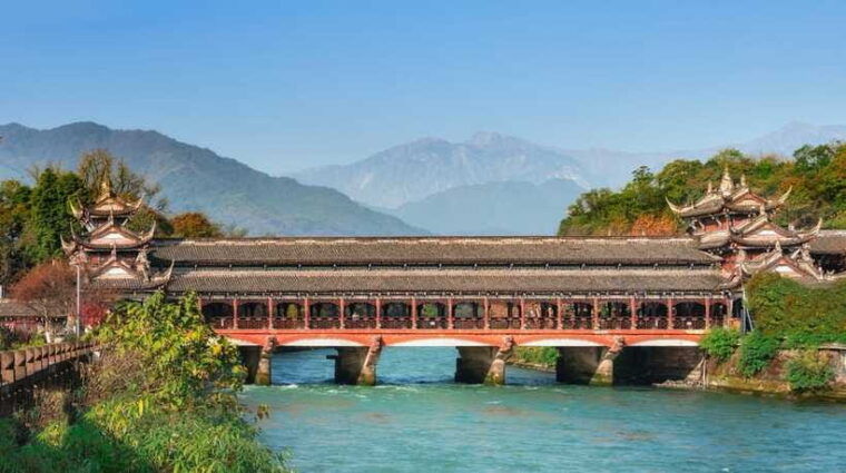 all-inclusive-private-dujiangyan-mount-qingcheng-day-tour