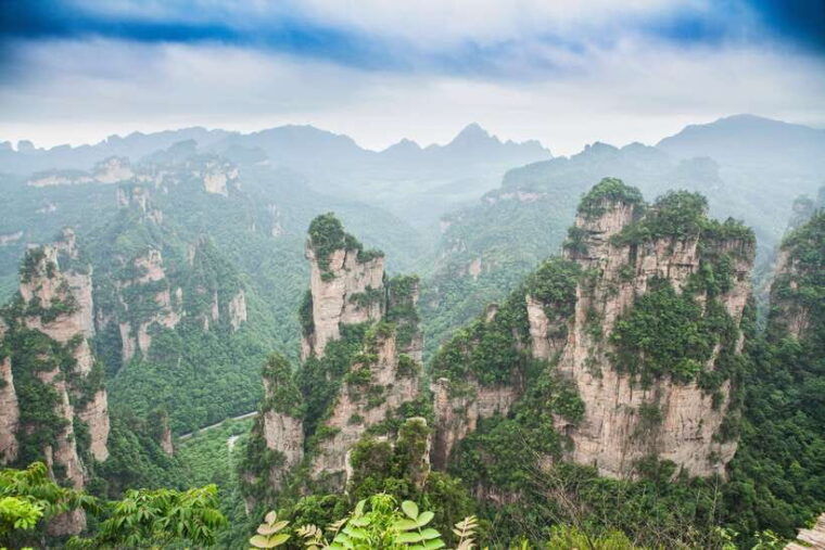 amazing-zhangjiajie-day-tour-with-tujia-ethnic-village