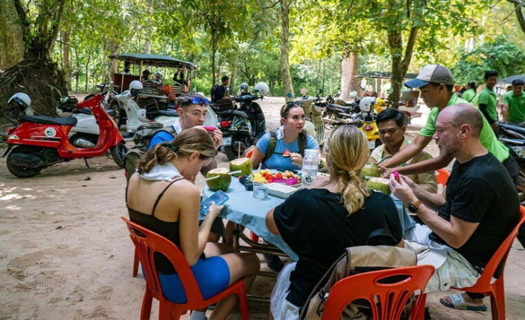 angkor-wat-guided-vespa-tour-inclusive-lunch-at-local-house