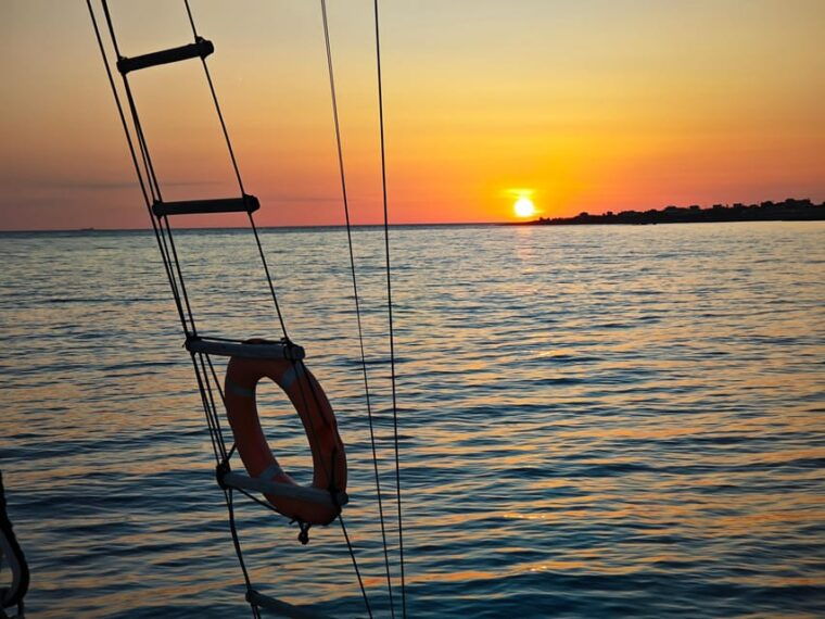 argostoli-sunset-cruise-with-food-drinks