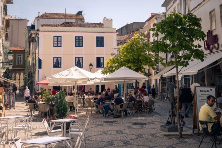 aveiro-flexible-walking-tour-starting-from-train-station