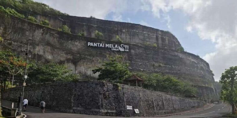 bali-beachtrip-padang-padang-melasti-jimbaran-sunset