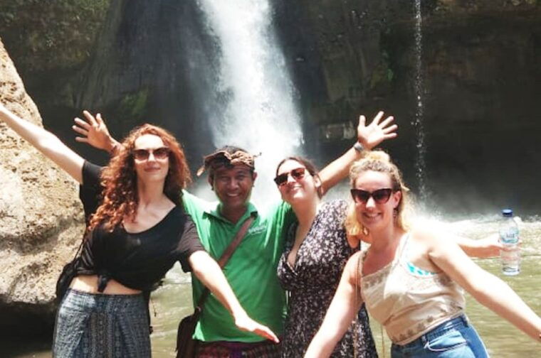 bali-gitgit-and-alingaling-waterfalls-small-group-tour