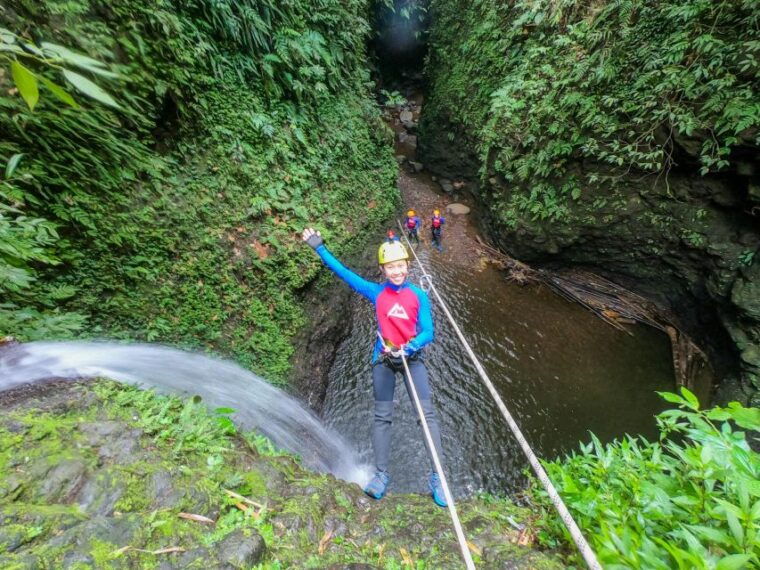 bali-gitgit-canyon-canyoning-trip-with-breakfast-and-lunch