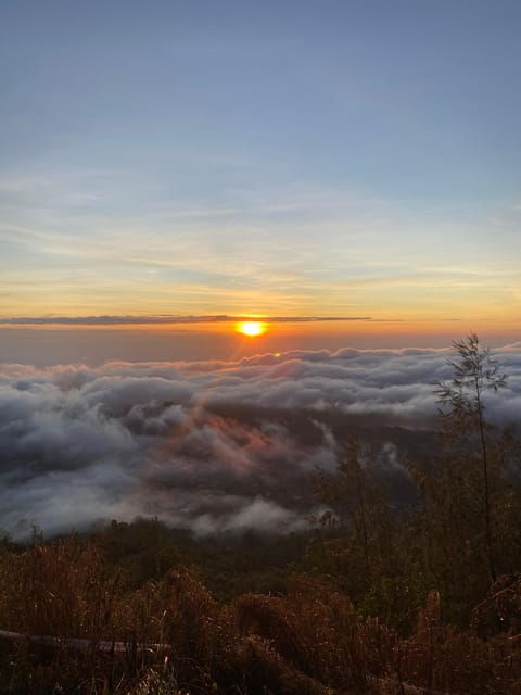 bali-guided-batur-volcano-summit-hiking-tour-with-brekfast