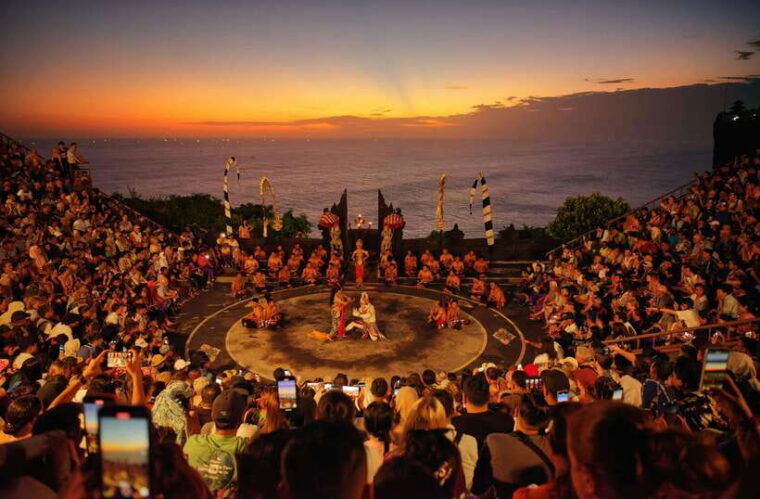 bali-half-day-uluwatu-sunset-with-kecak-dance-and-dinner