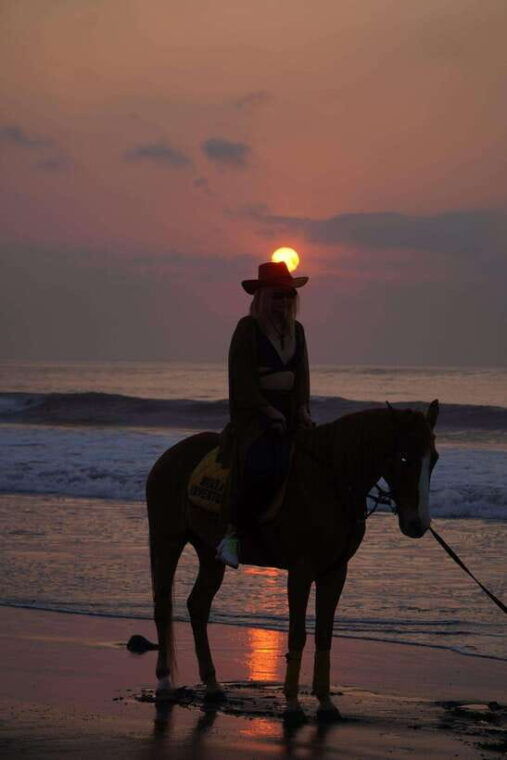 bali-horse-riding-on-the-beach-guide-tour