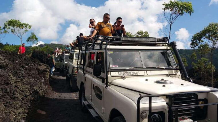 bali-land-rover-jeep-tour-kintamani-ubud-swing