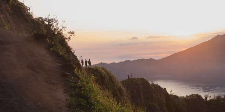 bali-mount-batur-sunrise-hike-and-hidden-waterfall