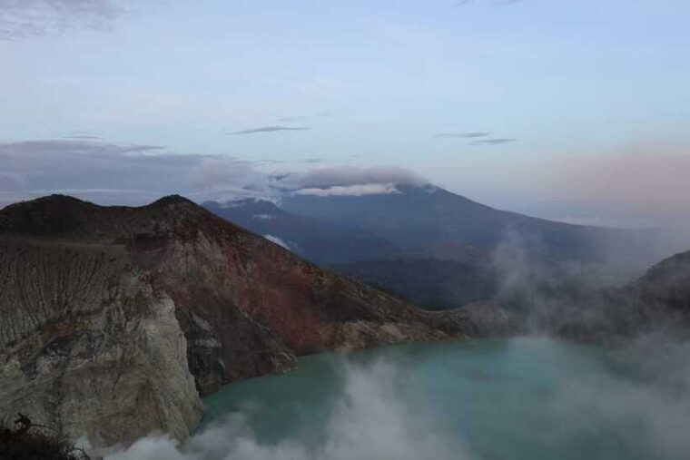 bali-mount-ijen-guided-night-walking-tour-with-breakfast