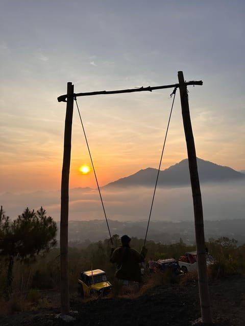 bali-mt-batur-jeep-sunrise-w-hot-springs-floating-temple