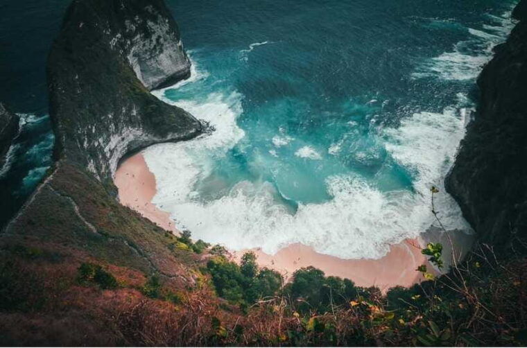 bali-nusa-penida-island-beach-highlights-swim-hike-tour