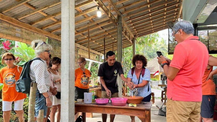 bali-silver-jewelry-making-workshop-in-sidemen-village