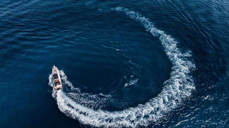 bali-snorkeling-manta-by-yacht-to-nusa-penida-lembongan