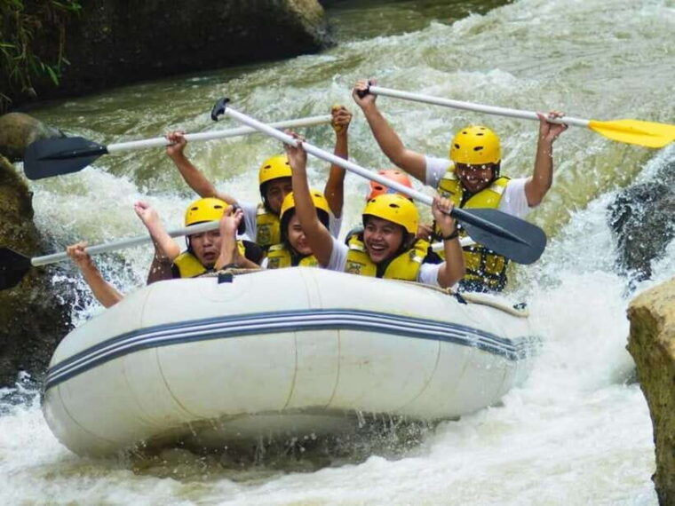 bali-telaga-waja-white-water-river-guided-rafting-lunch