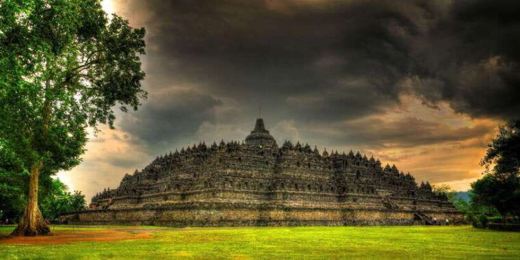bali-to-java-bromo-ijen-tumpak-sewu-borobudur-prambanan
