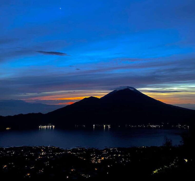 balimount-batur-sunrise-treking-with-guide-and-breakfest