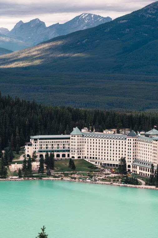 banff-canmore-moraine-lake-and-lake-louise-90-min-each