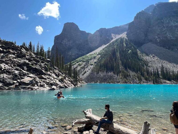 banff-day-tour-lake-louise-moraine-lake-and-peyto-lake