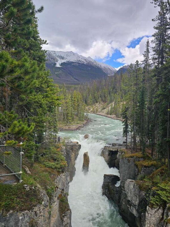 banff-to-jasper-one-way-private-tour-sightseeing