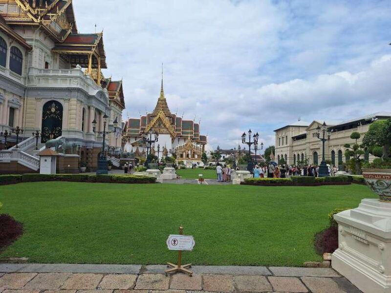 bangkok-grand-palace-emerald-buddha-flexible-pass-w-audio