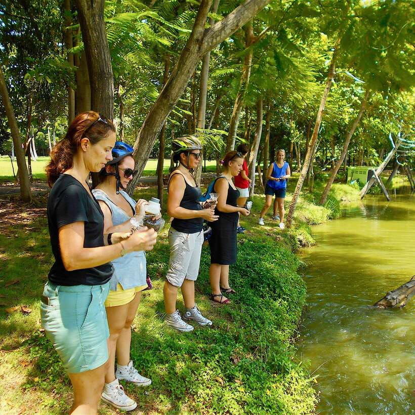bangkok-green-oasis-guided-bike-tour-with-boat-ride