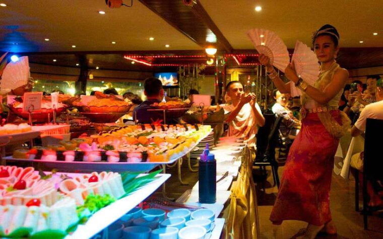 bangkok-luxury-white-dinner-cruise-with-live-entertainment