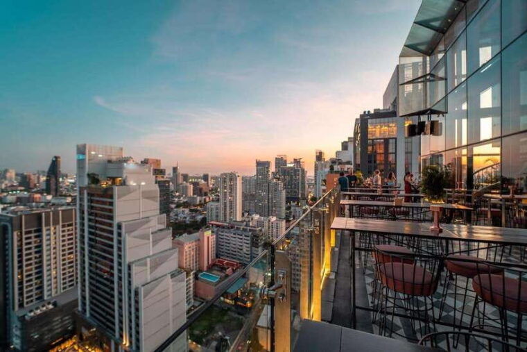 bangkok-mojjo-rooftop-lounge-bar-food-beverage-package