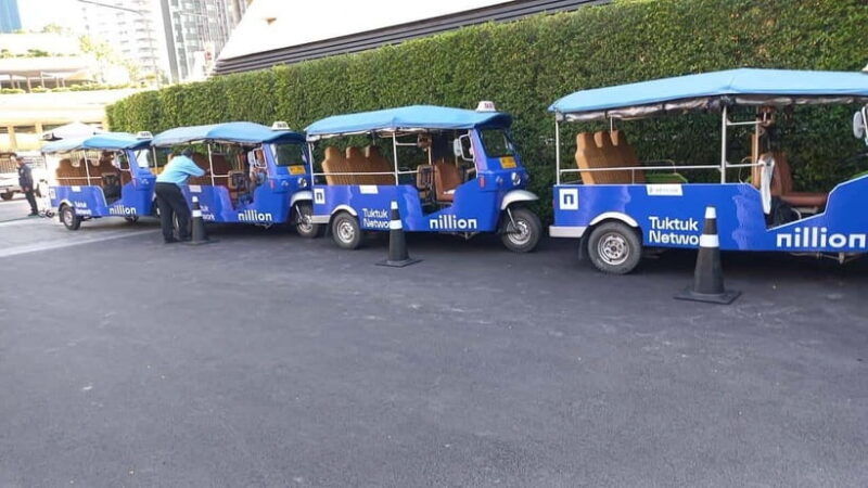 Bangkok: Tuk Tuk Day Pass App & Boat Chao Phraya River - Exploring Old Town