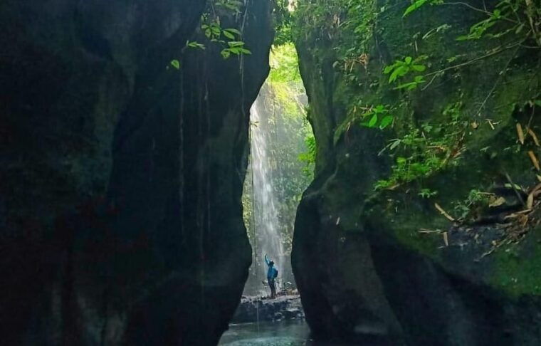 bangli-hidden-gems-waterfall-tour-2