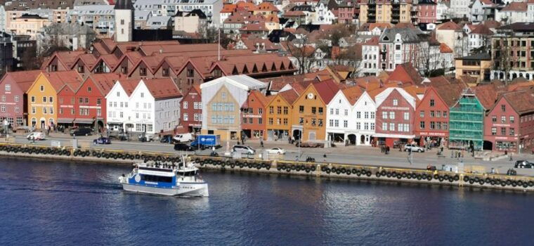 bergen-sightseeing-cruise-of-bergens-historic-landmarks