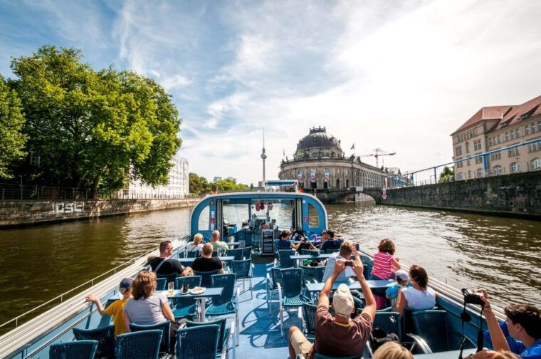 berlin-3-25-hour-spree-landwehrkanal-boat-tour
