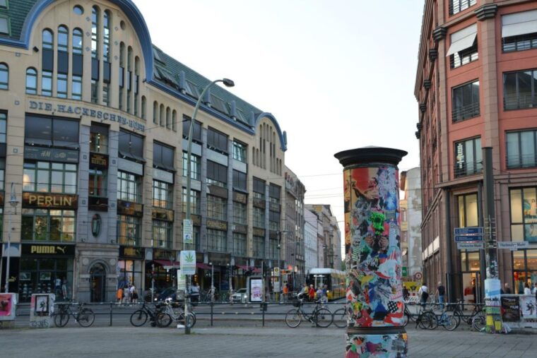 berlin-hackesche-hofe-courtyards-walking-tour