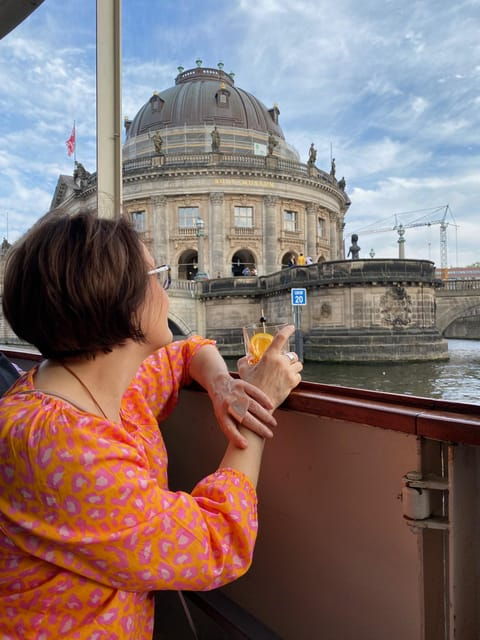 berlin-historic-boat-sightseeing-city-center-tour